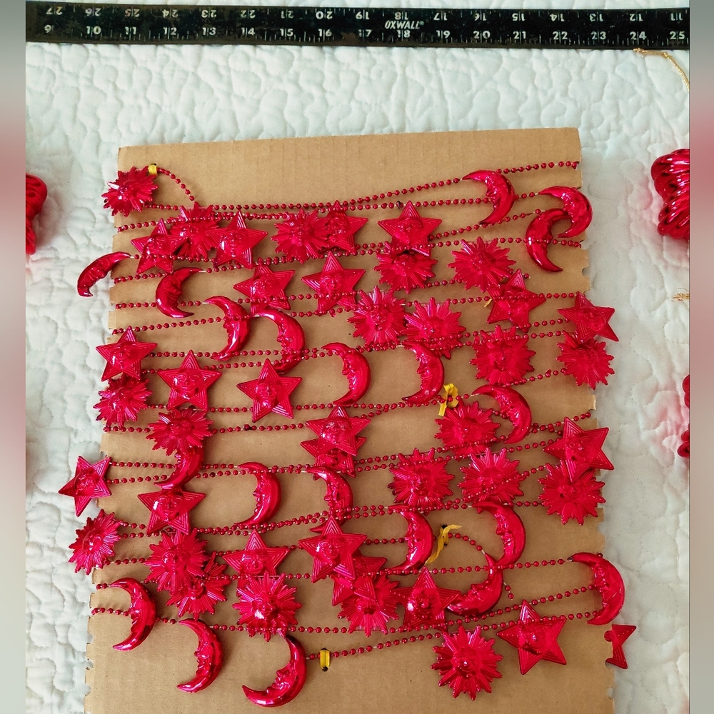 โคVintage 90s Red Celestial Sun, Moon & Star Garland (4 strands) w/ Star Ornament - Picture 2 of 9